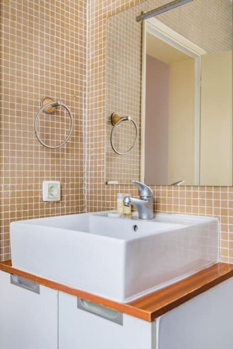 Chiado 1br Flat - Lisbon's Downtown Lejlighed