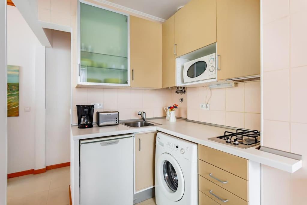 Chiado 1br Flat - Lisbon's Downtown Lejlighed Lisboa
